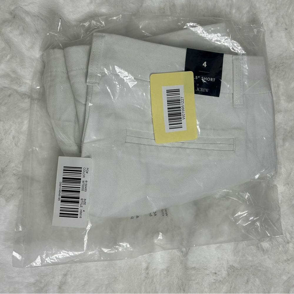 NWT! J. Crew 3.5" classic chino short - Picture 11 of 14